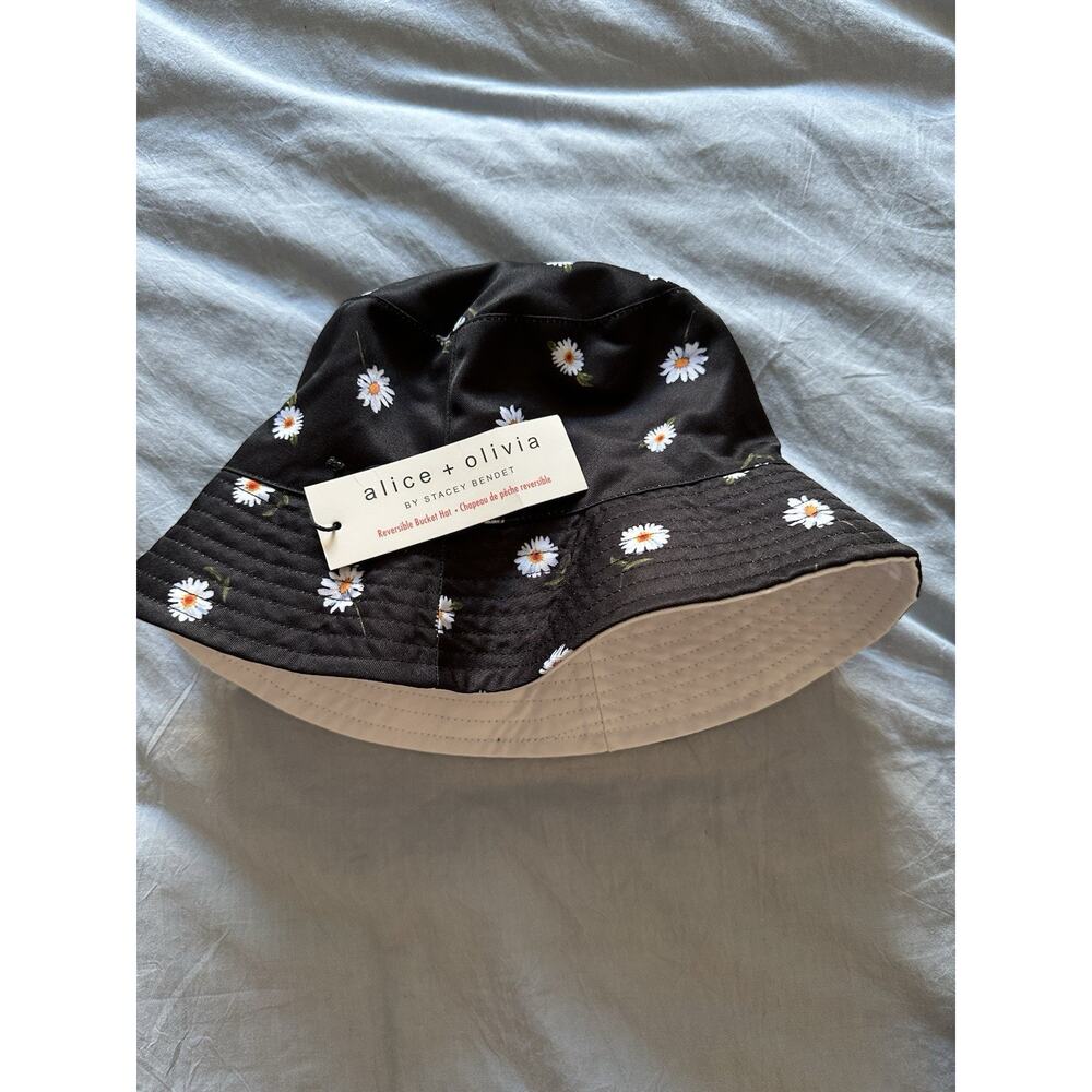Alice‎ + Olivia Daisy Floral Bucket Hat Black White Reversible OS Casual NWT